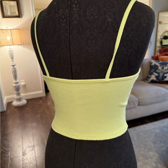 Lime Green Ribbed tank top - Picture 3 of 4